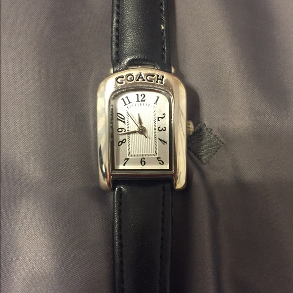 AUTHENTIC COACH WATCH 💕 - Picture 2 of 3