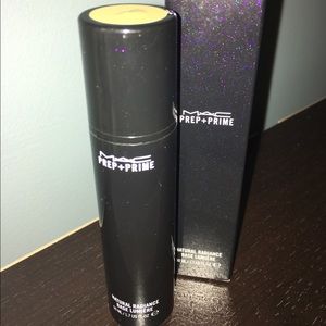 Mac Prep and Prime Natural Radiance Base