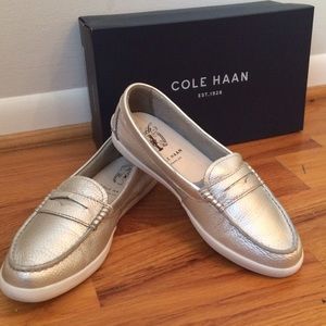 Cole Haan Pinch Weekender- Metallic Silver