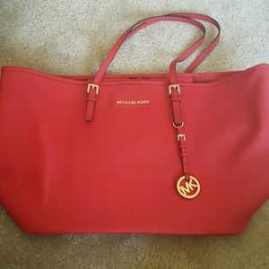 Michael Kors Jetset Tote Medium