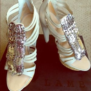 Dalva - Natural Leather
L.A.M.B.