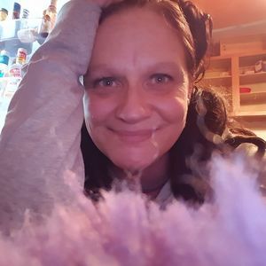 Meet your Posher, Tonya