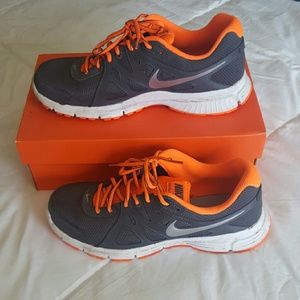 NIKE Revolution 2 sneakers