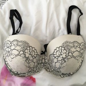 Victoria's Secret Dream Angels Bra 34DD