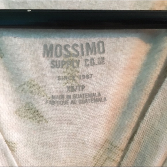 Patterned V-Neck - Picture 3 of 3