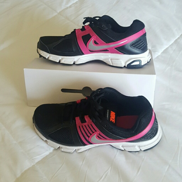 Nike Downshifter 5