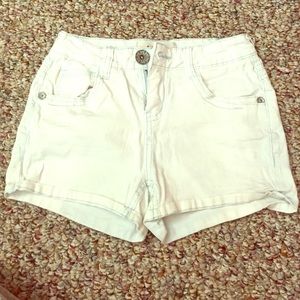 Jolt Off-White High-Waisted Short