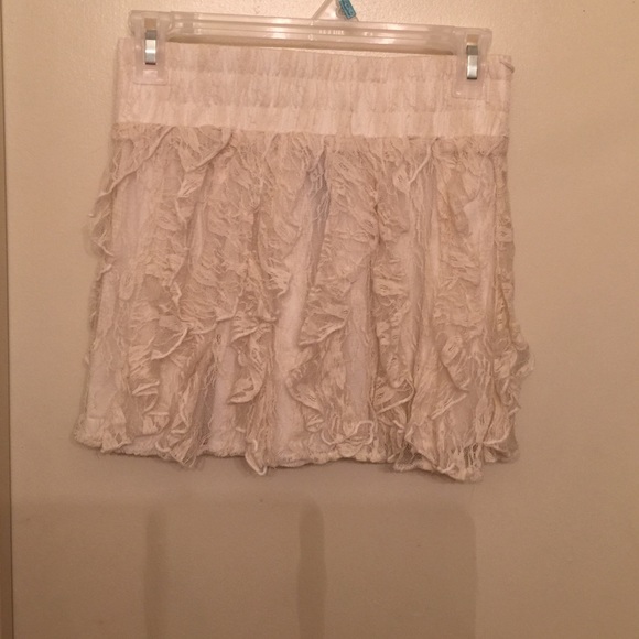 Wideband ruffle lace skirt