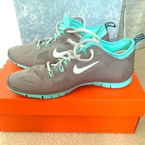 WMNS NIKE FREE 5.0 TR FIT 4
