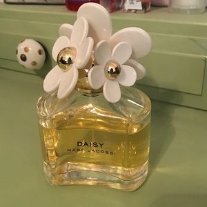 Daisy by Marc Jacobs