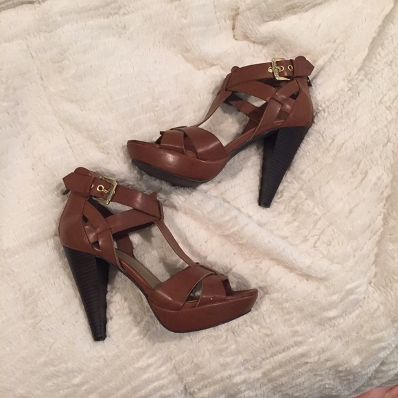 g by guess platform sandals
