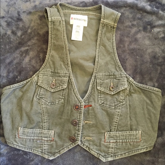 Button vest
