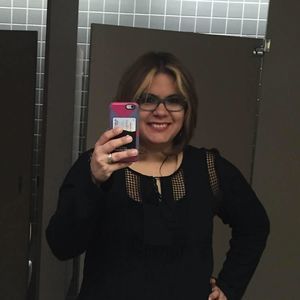 Meet your Posher, Valerie