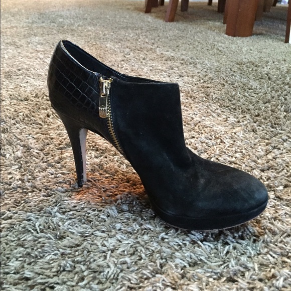 Vince Camuto bootie