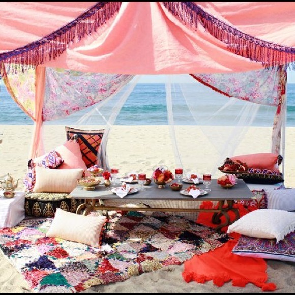 Meet your Posher, Kristel - Picture 2 of 2