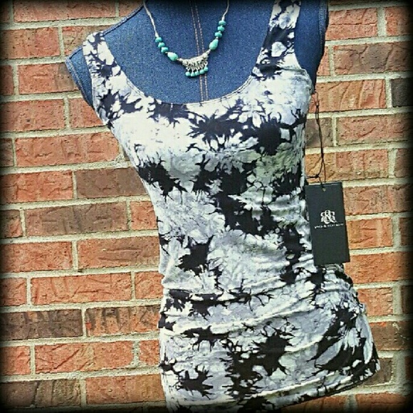 FIRM🏮NWT Rock & Republic Yoga Long Tank Top