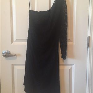 Express One- Shoulder Lace Dress