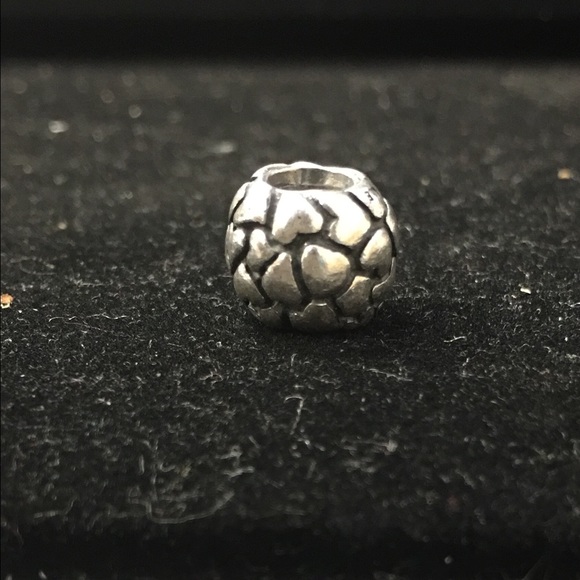 Pandora hearts and more hearts charm