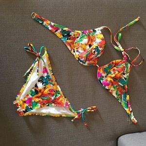 Push-up triangle top + string bottom 💥