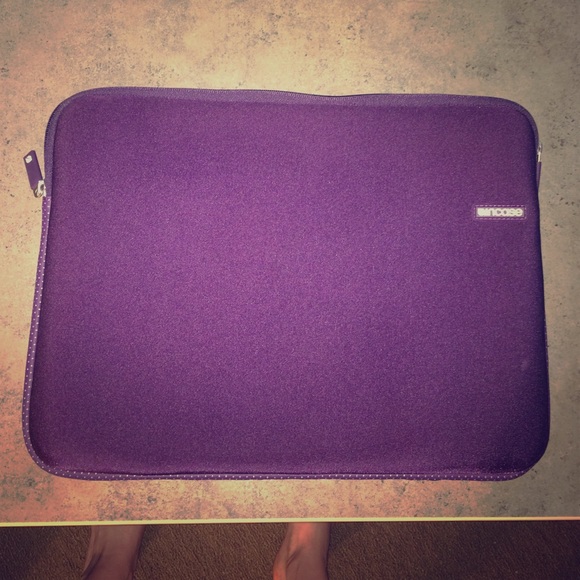 Incase purple laptop sleeve