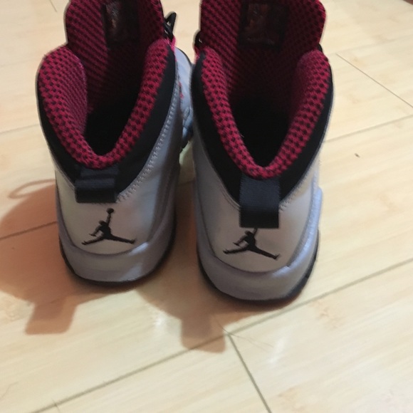 Jordan 10's