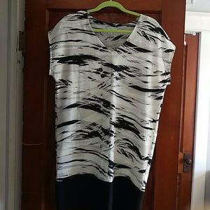 **FINAL SALE!** Black & White Tunic/Dress