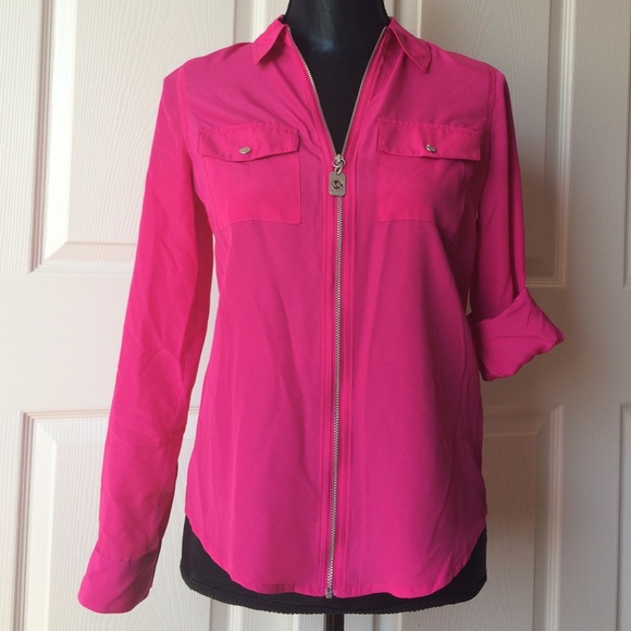 MICHAEL KORS ZIP-FRONT FUCHSIA COLOR BLOUSE. - Picture 2 of 4