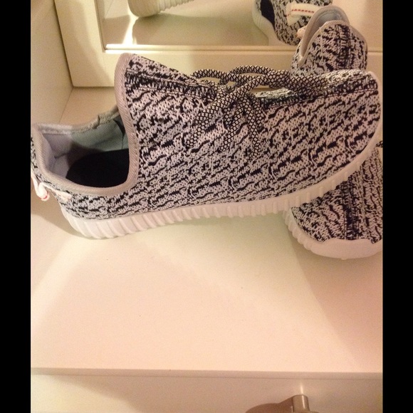 SOLD! - Picture 4 of 4