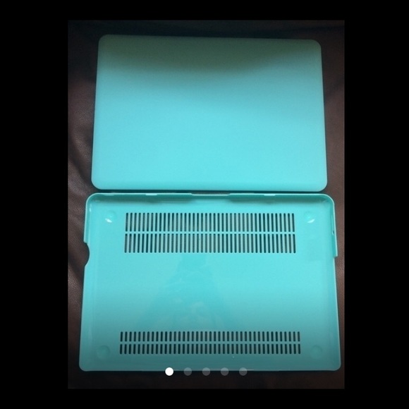 ❌SOLD❌Teal MacBook Pro Case