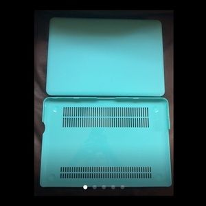 ❌SOLD❌Teal MacBook Pro Case