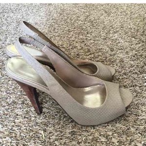 Jessica Simpson heels