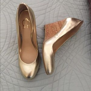 Gold Wedges C Wonder; 7.5