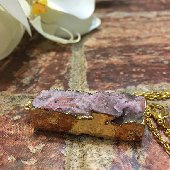 🌸Natural Stone Purple Necklace🌸 - Picture 3 of 4