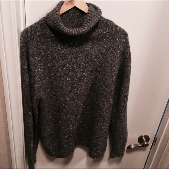 Marbeled mock sweater.