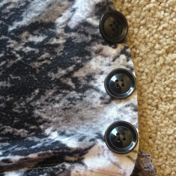 Dress - Picture 4 of 4