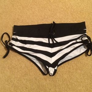 Striped bikini bottom shorts