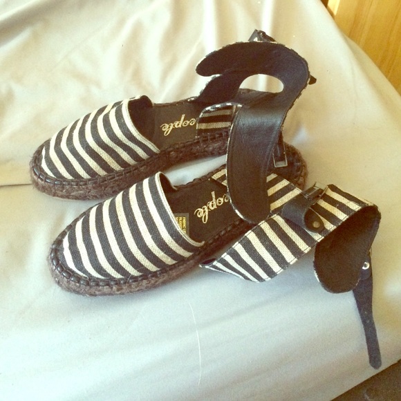 NEW Free People striped espadrilles