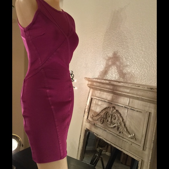 FUSCIA BODY-CON BANDAGE STYLE COCKTAIL DRESS - Picture 3 of 6