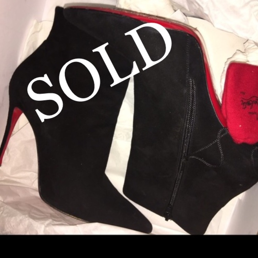 Christian Louboutin So Kate Booty