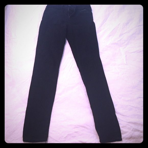 Black high waisted jeans