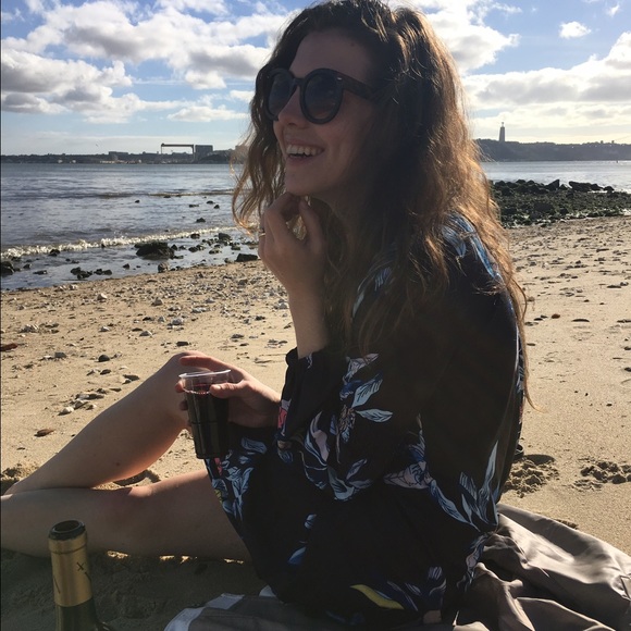 Meet your Posher, Zoey - Picture 3 of 4