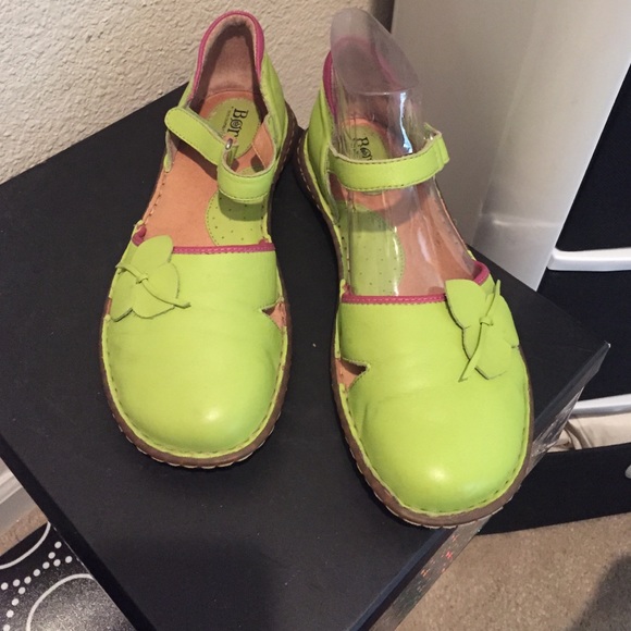 Born Mary Jane flat shoes sz 8.5m lime -pink