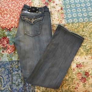 Light wash sequined miss me jeans. Size 32