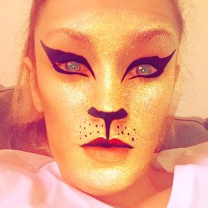 Meet your Posher, Desirae