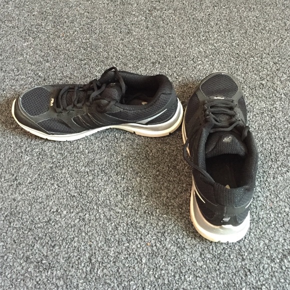 Fila size 8 sneakers