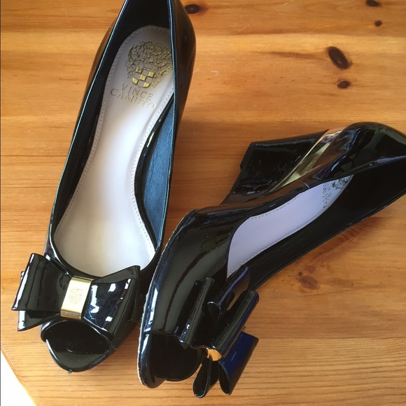 Vince Camuto Varro Mid-heel Peep Toe