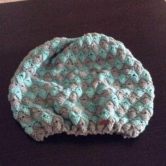 Free People beanie! 💙💚💙