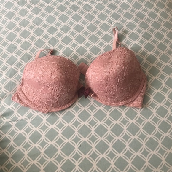 Pink Victoria Secret bra