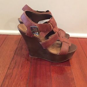 Steve Madden Wedges in camel brown