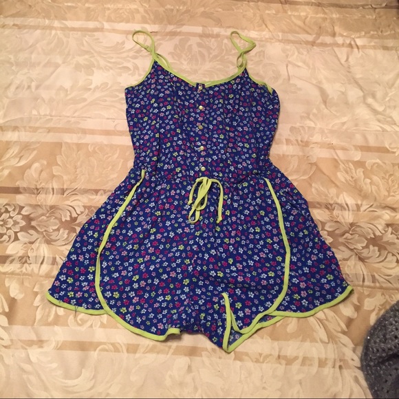 Floral romper!!